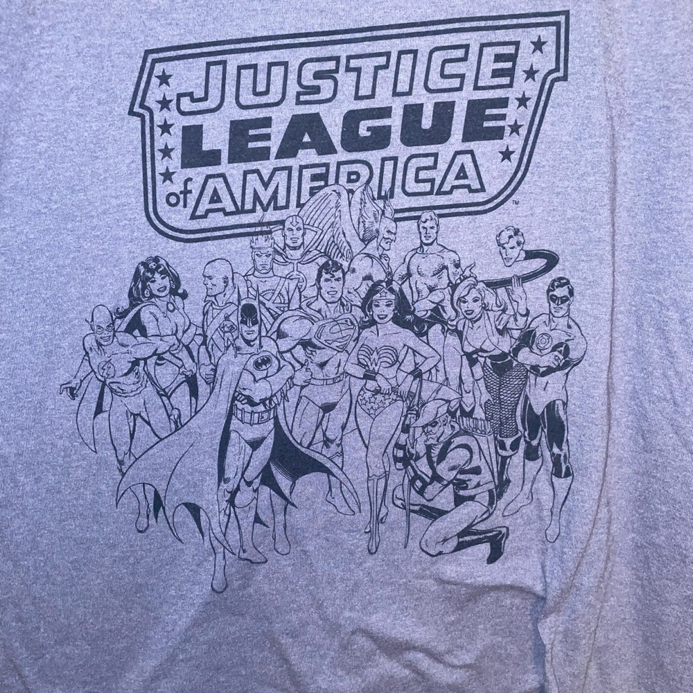 𝅺Medium Justice League of America T-shirt